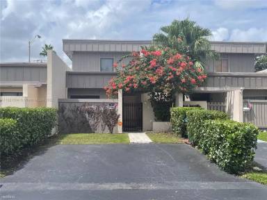 Main picture of 7424 SW 106th Pl