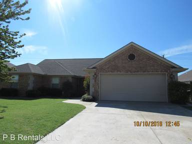 Main picture of 3525 NE 35th St