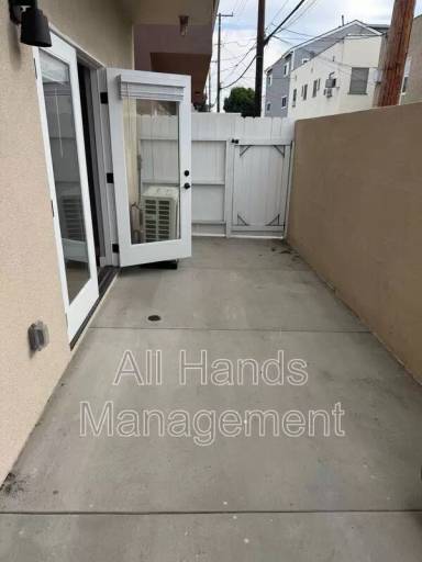 Main picture of 2828 E Mariquita St