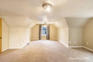 Main picture of 1001 Rose Ave