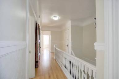 Main picture of 2536 Sutter St