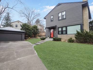Main picture of 24 Luverne Ave
