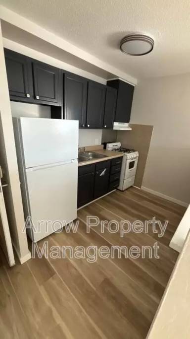 Main picture of 2119 Arbor St