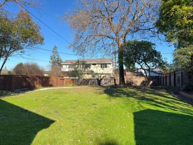 Main picture of 1233 Connecticut Dr