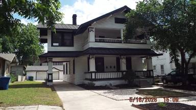Main picture of 940 W Mulberry Ave