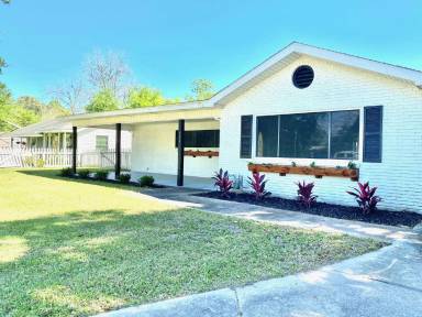 Main picture of 421 McKinley St