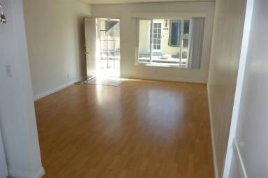 Main picture of 525 1/2 San Francisco Ave