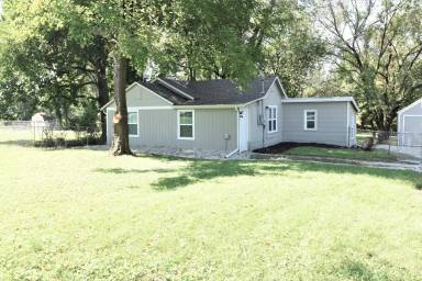 Main picture of 7720 Elm Ave