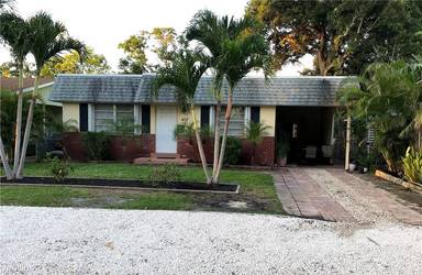 Main picture of 409 NE 21st St