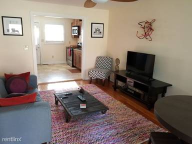 Main picture of 1271 Woodland Ave NE