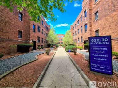 Main picture of 620-30 W Cornelia Ave