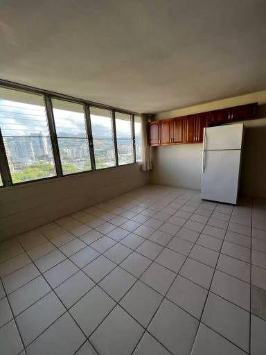 Main picture of Holiday Manor Condominium