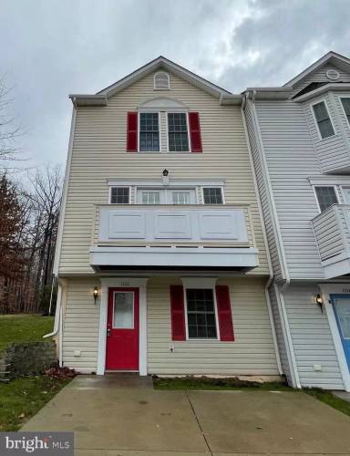 Main picture of 108 Bell Towers Ct