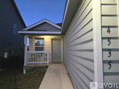 Main picture of 4535 Glades Way