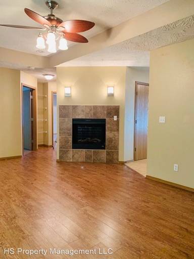 Main picture of 809 E Garfield St