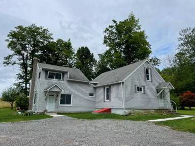 Main picture of 2608 SR 107