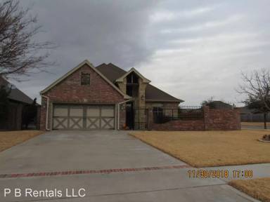 Main picture of 3604 NE Willow Way