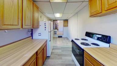Main picture of 126 E Main St