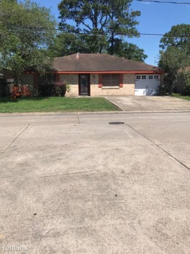 Main picture of 301 Cascade Dr