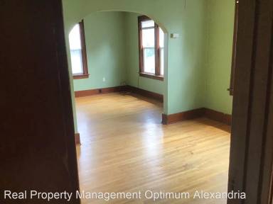 Main picture of 918 1/2 Fillmore St