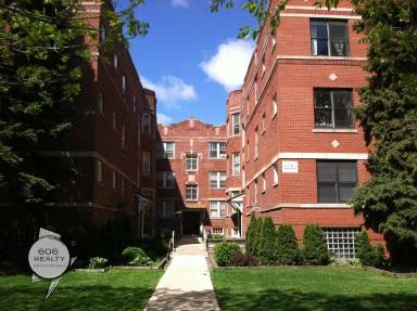 Main picture of 3934 N Keeler Ave
