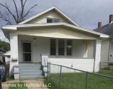 Main picture of 832 Jackson Ave