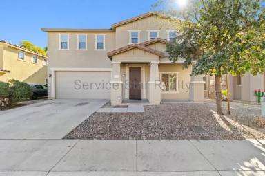 Main picture of 11017 W Elm St