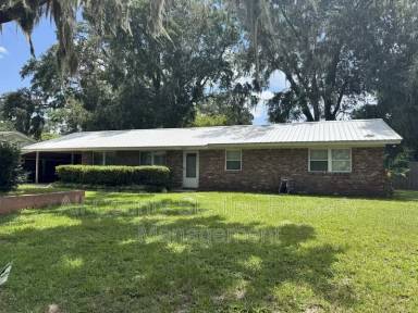 Main picture of 353 SE Olustee Ave