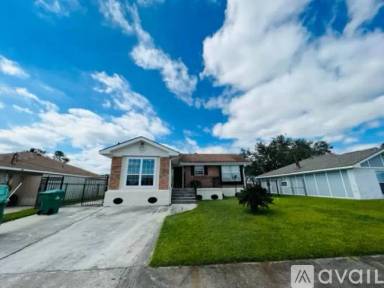 Main picture of 208 Dale Ave