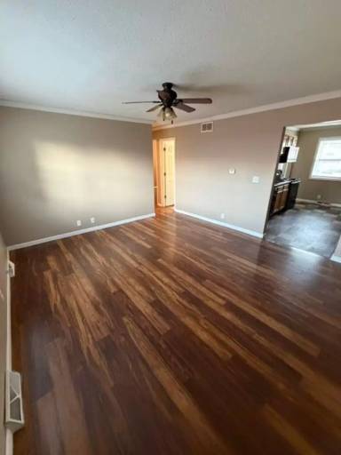 Main picture of 409 S Main St