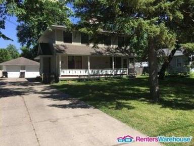 Main picture of 3121 52nd St