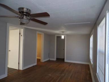 Main picture of 402 Sunset Dr