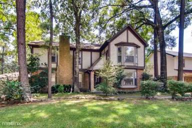 Main picture of 19531 Enchanted Oaks Dr
