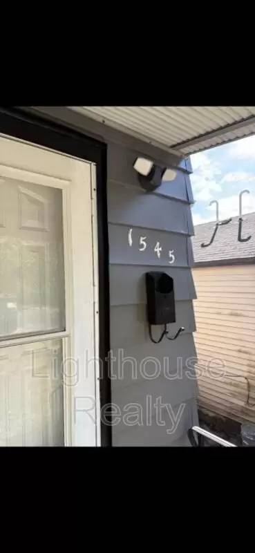 Main picture of 1545 Polk St