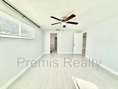 Main picture of 11942 107th Ave