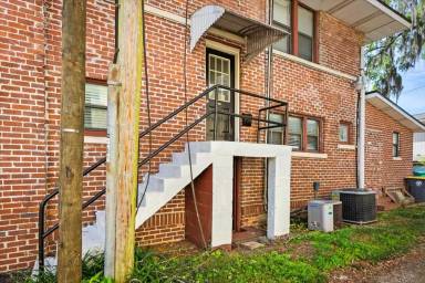 Main picture of 1514 McDuff Ave S