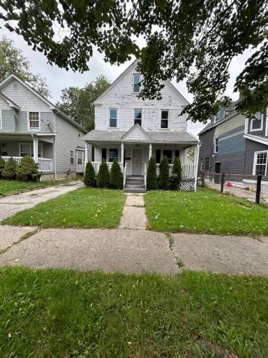 Main picture of 8708 Willard Ave