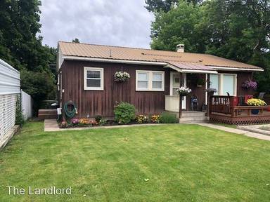 Main picture of 621 3rd Ave W