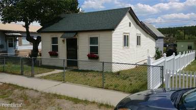 Main picture of 307 Elm St