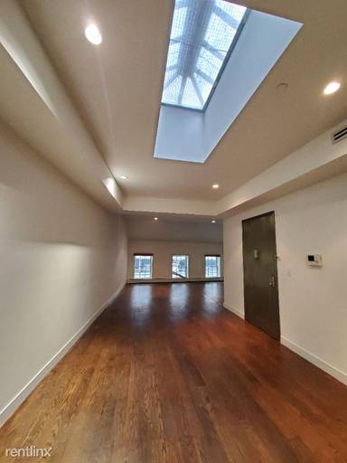 Main picture of 19 S William St