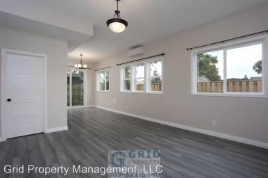 Main picture of 9628 SE Holgate Blvd