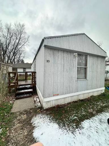 Main picture of Bloomington Meadows