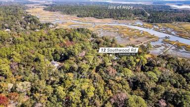 Main picture of 12 Southwood Dr