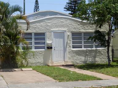 Main picture of 1855 Lincoln St