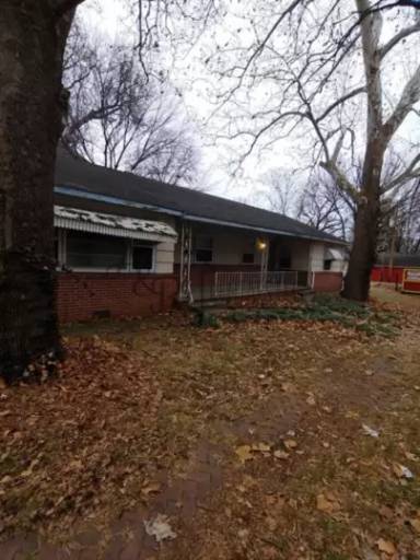 Main picture of 201 S Walnut St