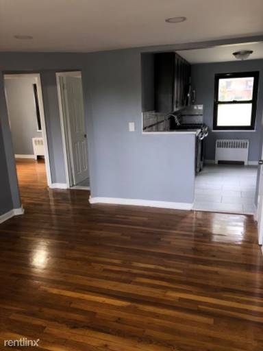 Main picture of 14 Clark St