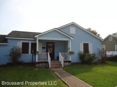 Main picture of 233 Ridgewood St