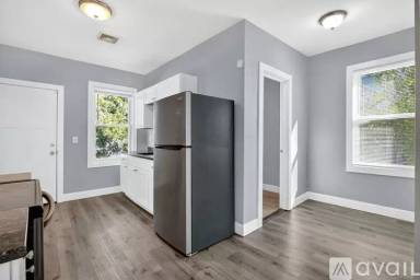 Main picture of 14 Belden St