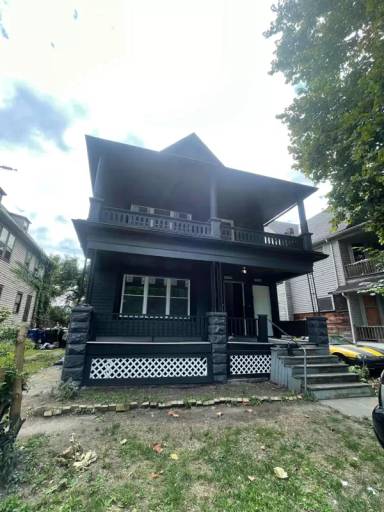 Main picture of 10012 Parkgate Ave