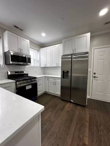 Main picture of 2109 N California Ave
